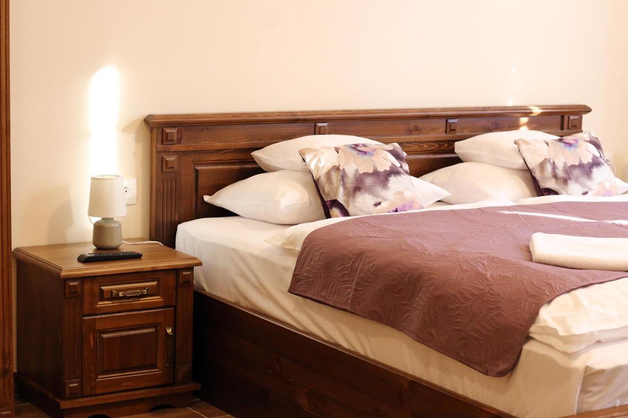 Toscana Apartman Gyula Exterior photo